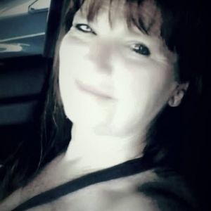 Meet your Posher, Desiree